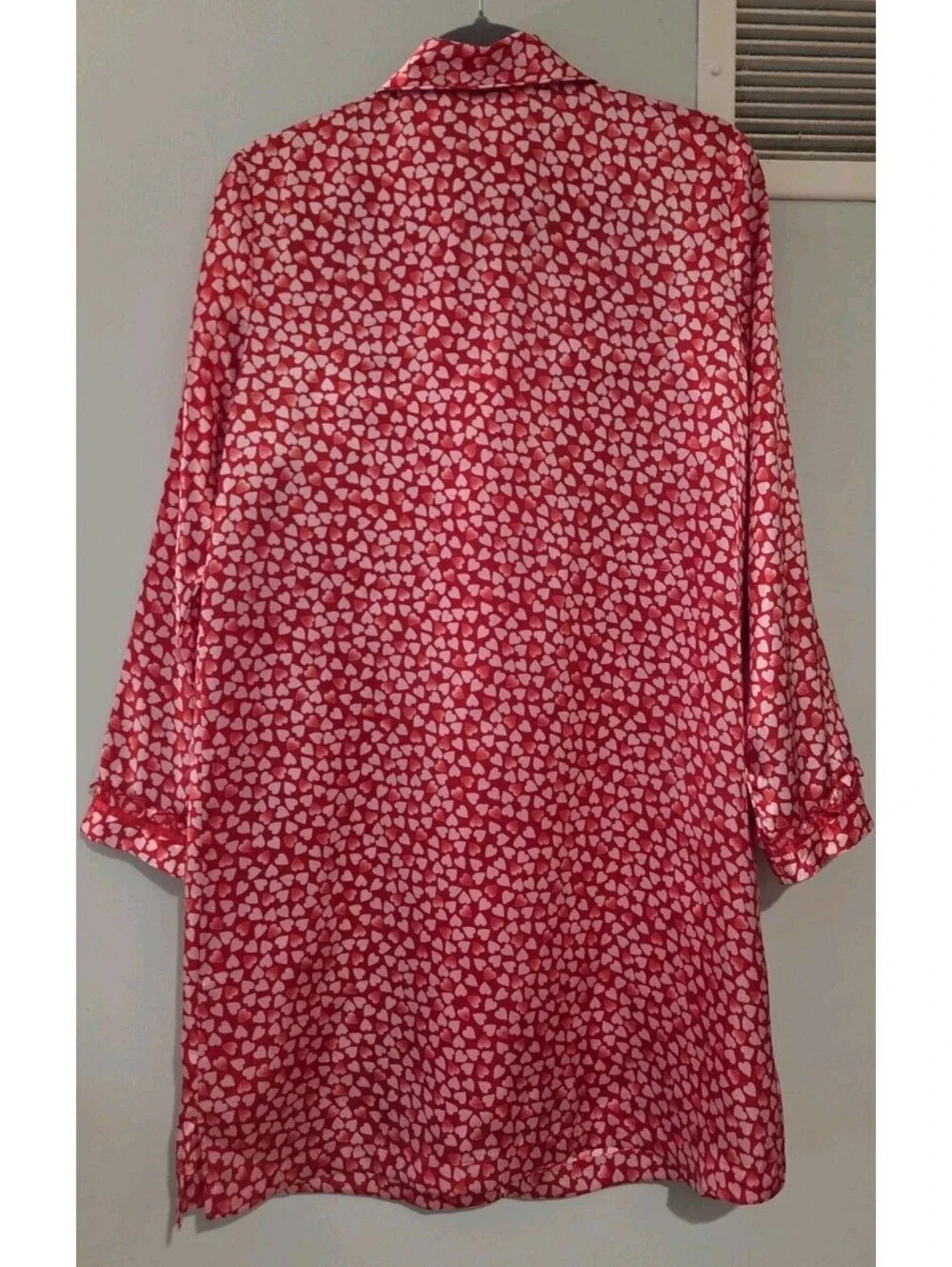 Morgan Taylor Intimates M Red Pink Heart Satin Sleepshirt Button Down Pajama